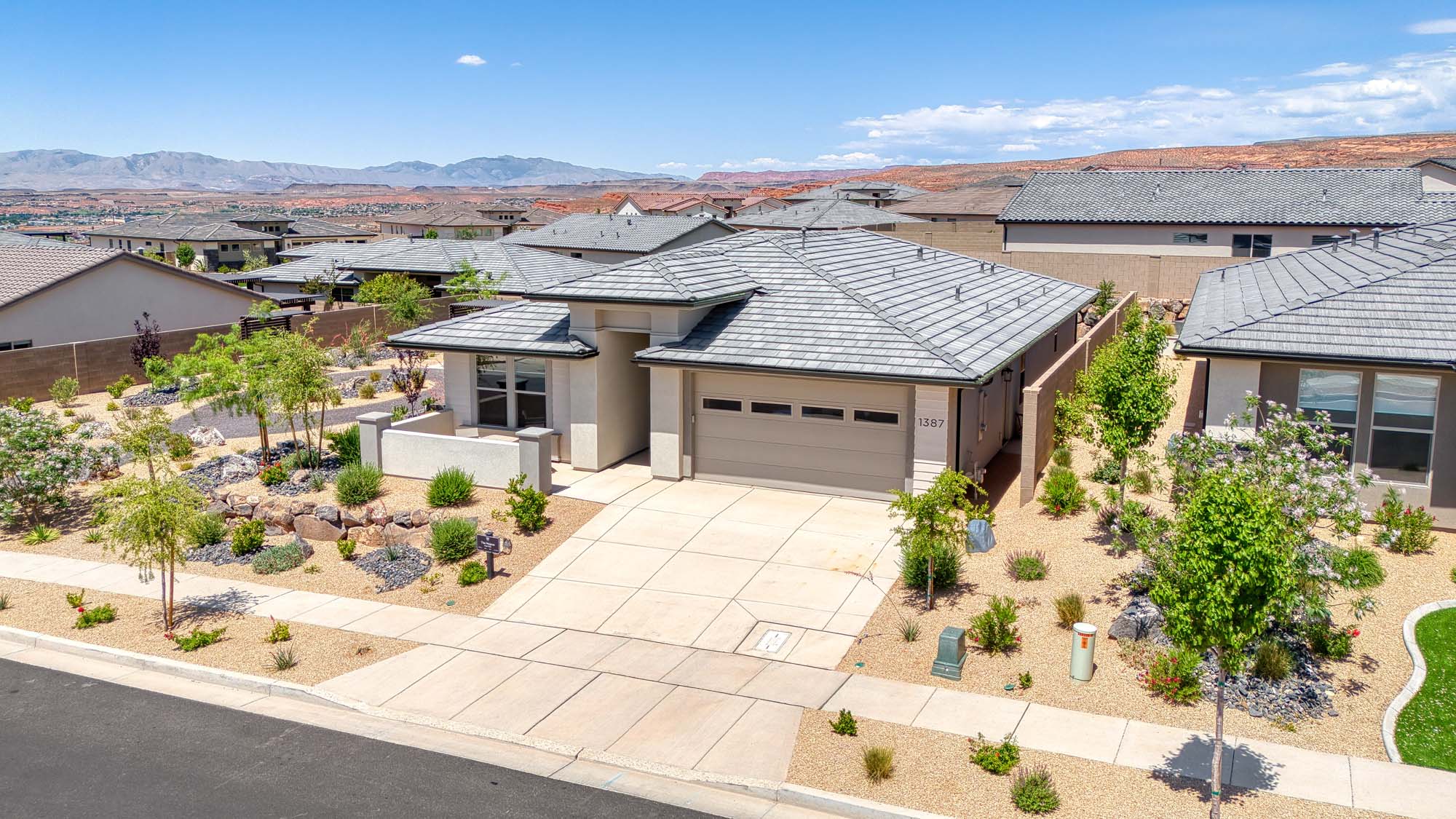 Exterior | Mojave at SOLIS in Washington, UT by Cole West