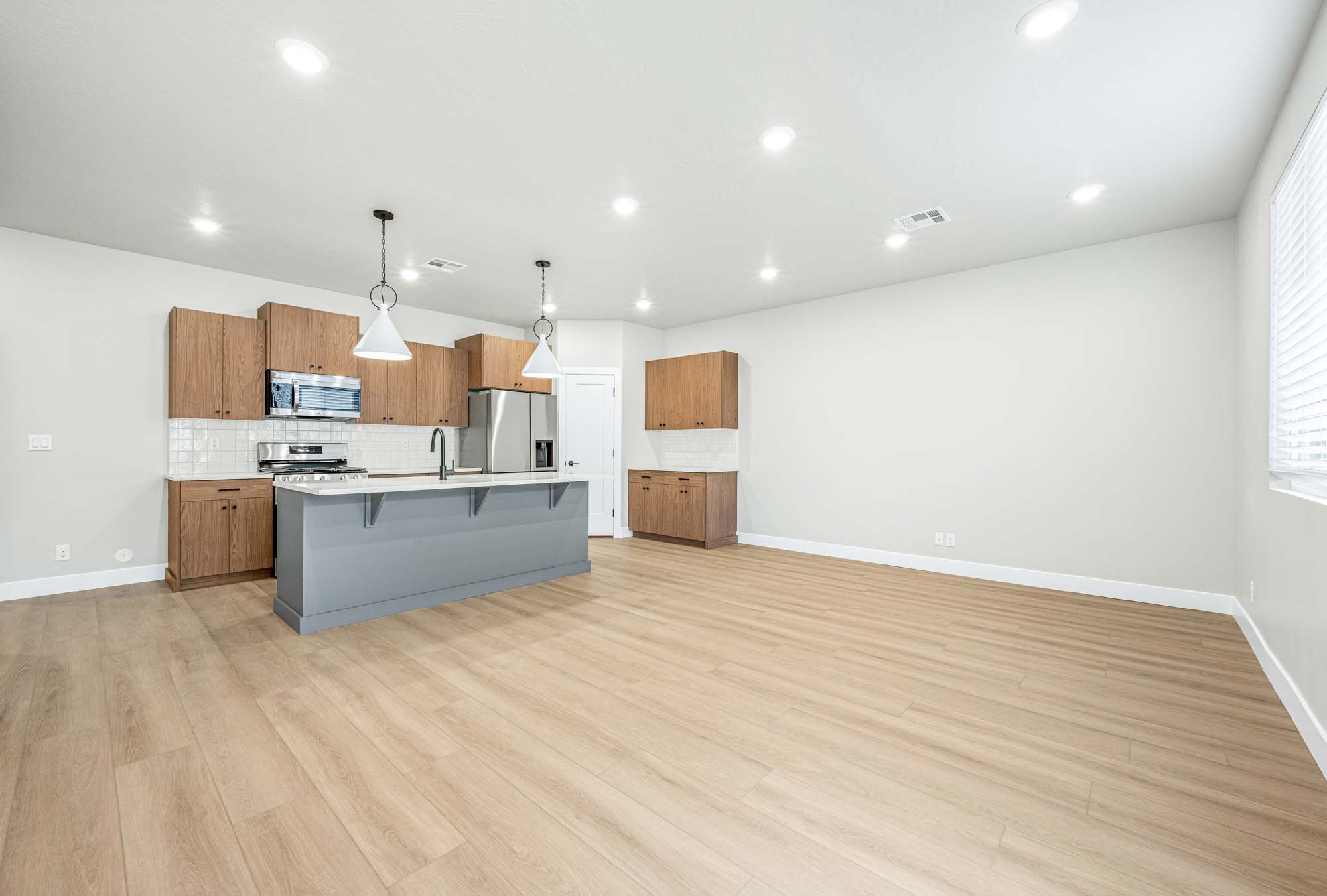 Living Room & Kitchen | Horizon at RISE in Washington, UT by Cole West