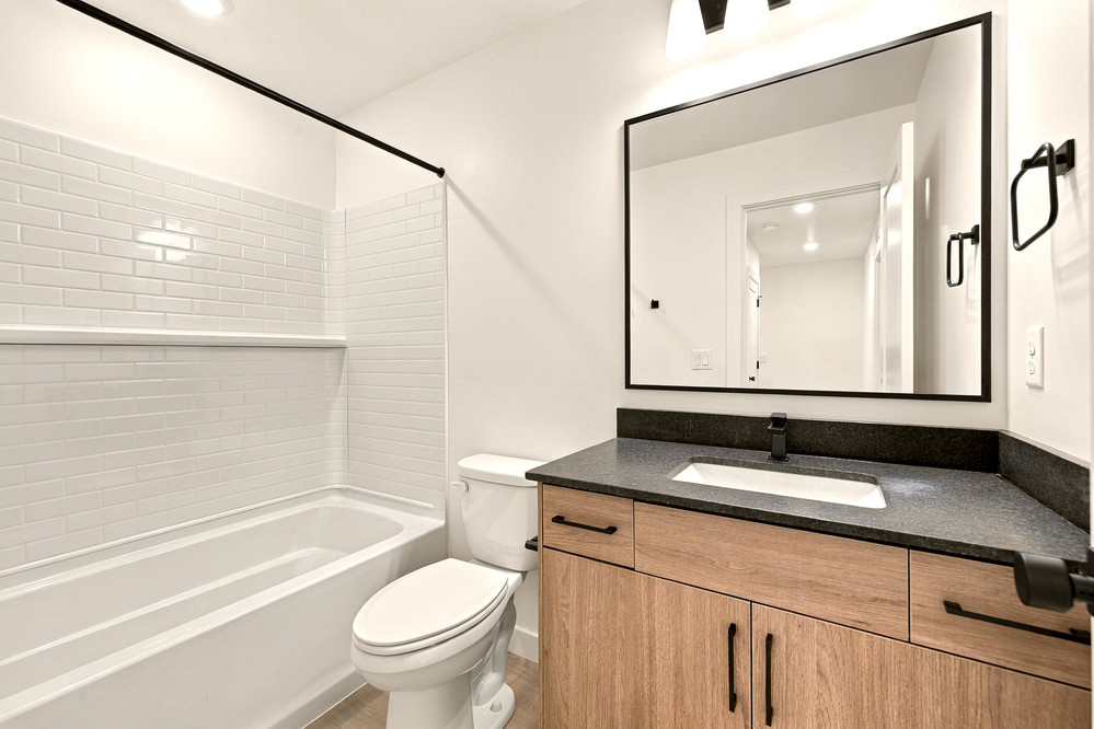 theHAZEL | Building C Bathroom 1