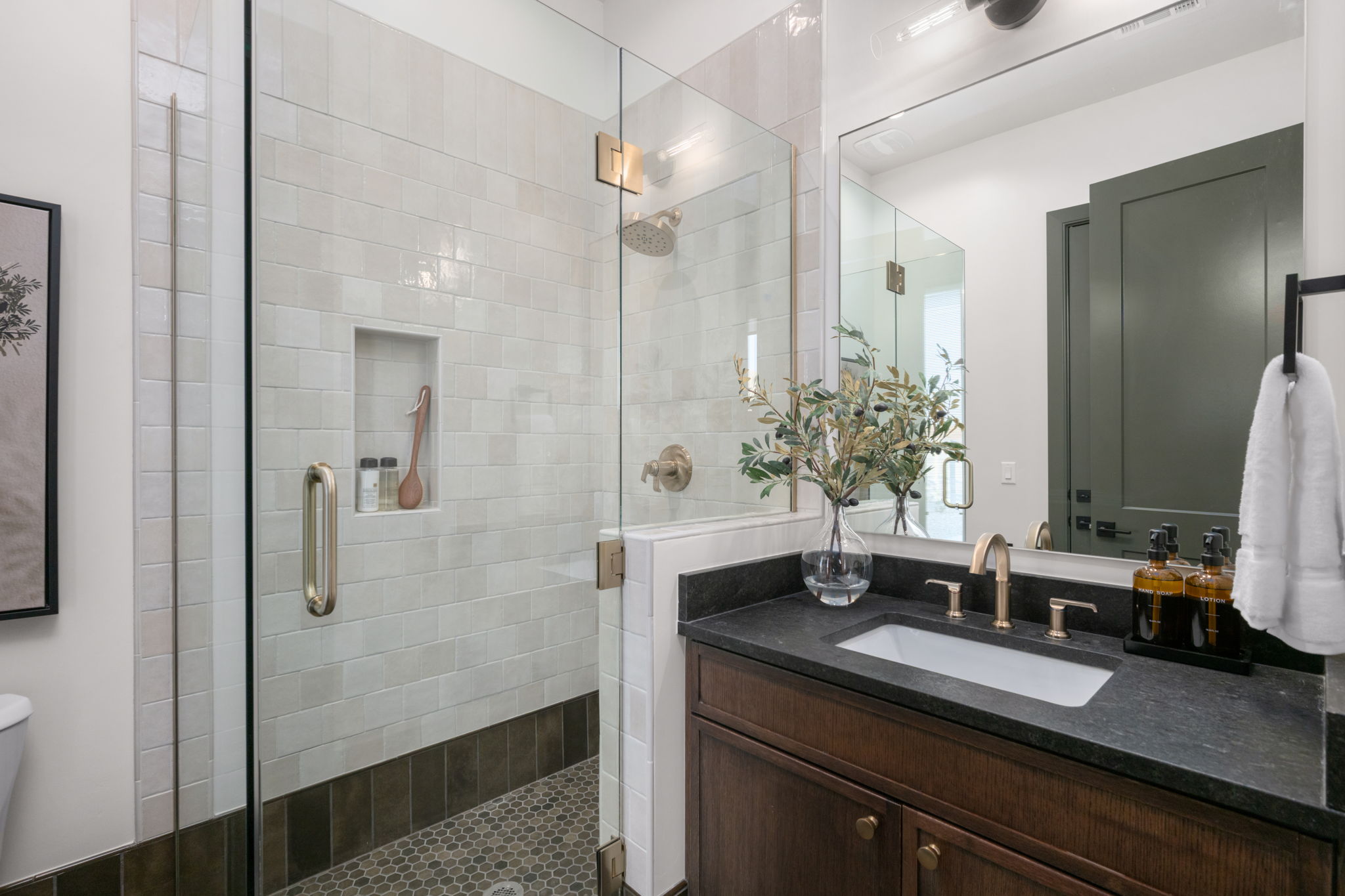 The Club 102 guest Bath